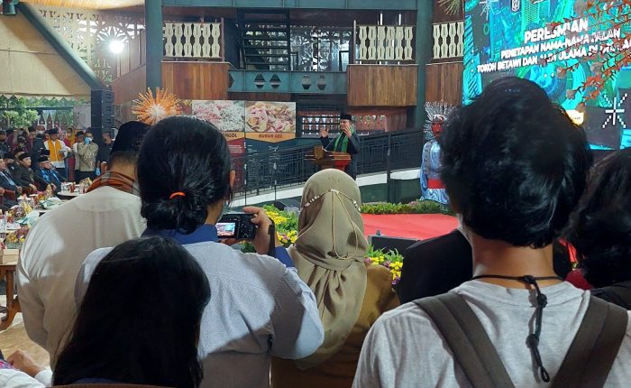 Gubernur DKI Jakarta Anies Baswedan Resmikan Pergantian Puluhan Nama Jalan di Jakarta