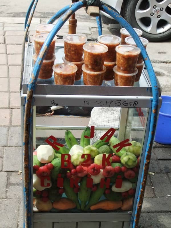 Rujak Bebeg Khas Betawi