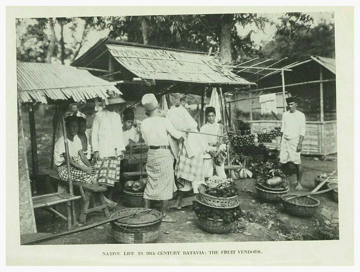Gaya Berpakaian Masyarakat di Batavia Saat Kolonialisme
