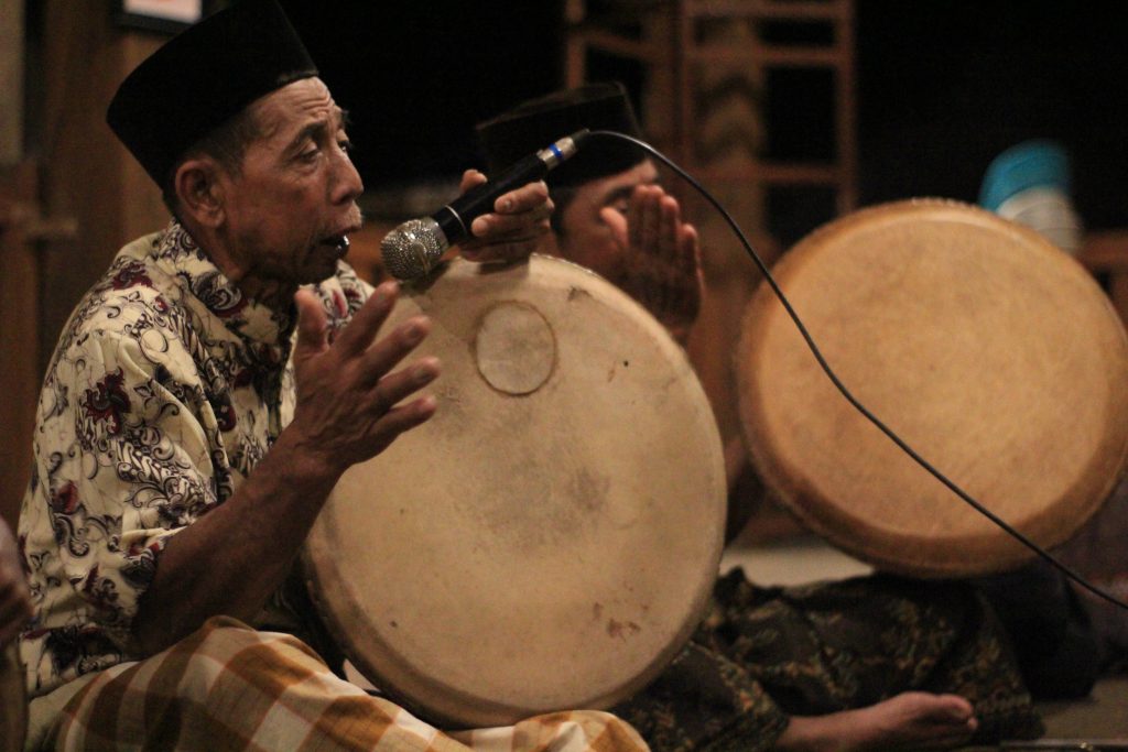 Saat Rebana Budrah Memeriahkan Pengajian di Betawi