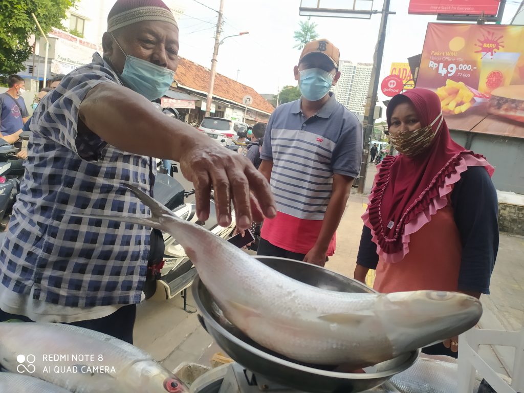 Tradisi Nganter Bandeng bagi Masyarakat Betawi