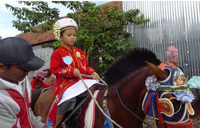 Pantangan di Balik Sunat Betawi Tempo Dulu